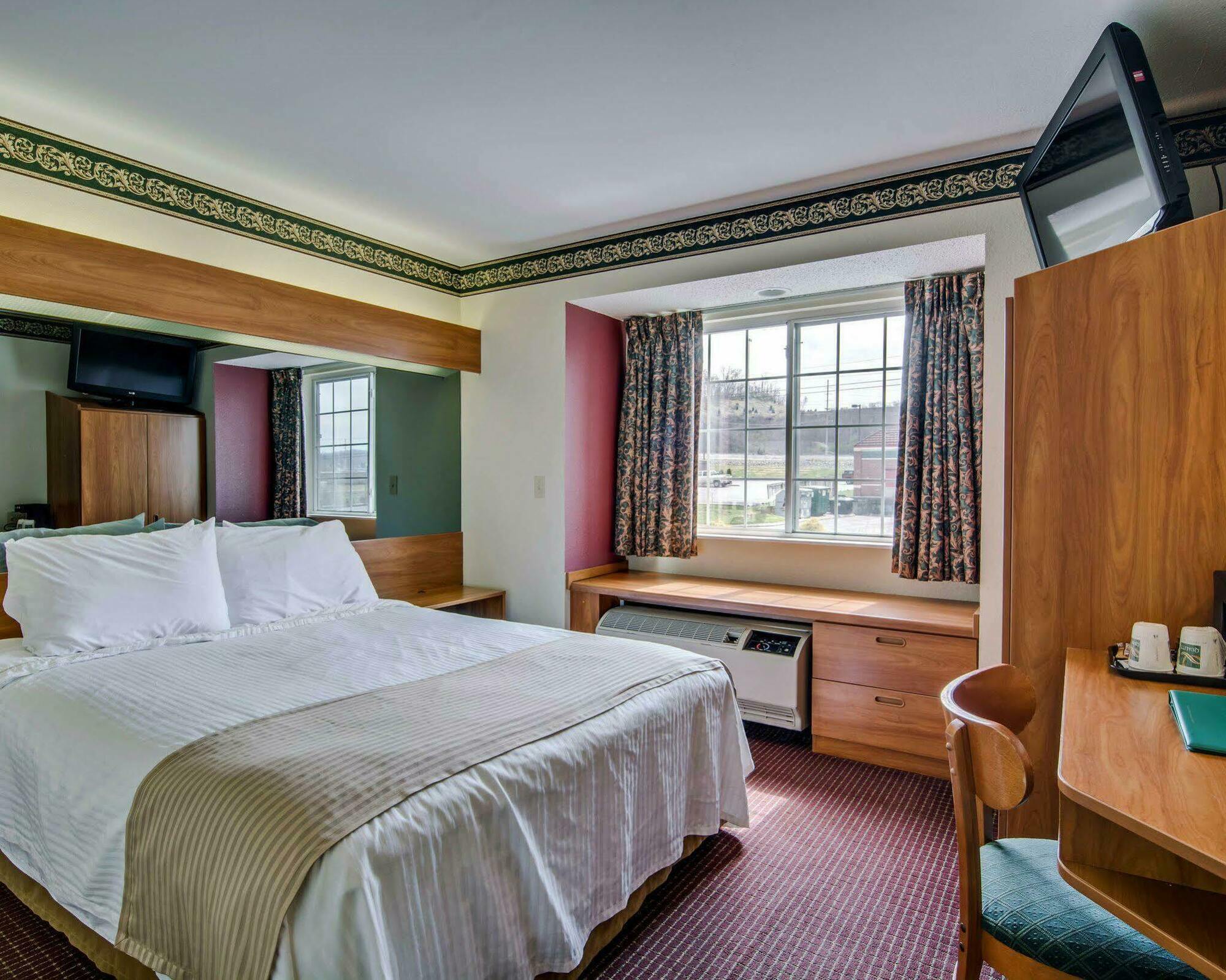 Quality Inn & Suites I-81 Exit 7 Брістол Екстер'єр фото